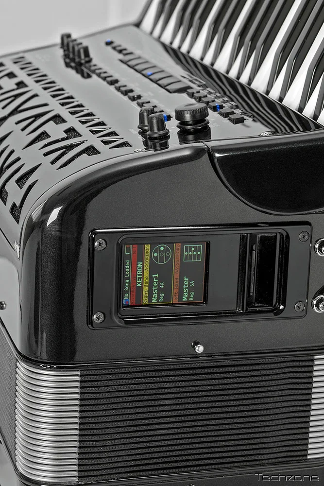 Цифровий акордеон Ketron P37 Piano Type 4 – techzone.com.ua