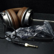 Студійні навушники Behringer BH470 10 – techzone.com.ua