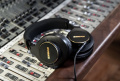 Студійні навушники Shure SRH840A-EFS 8 – techzone.com.ua